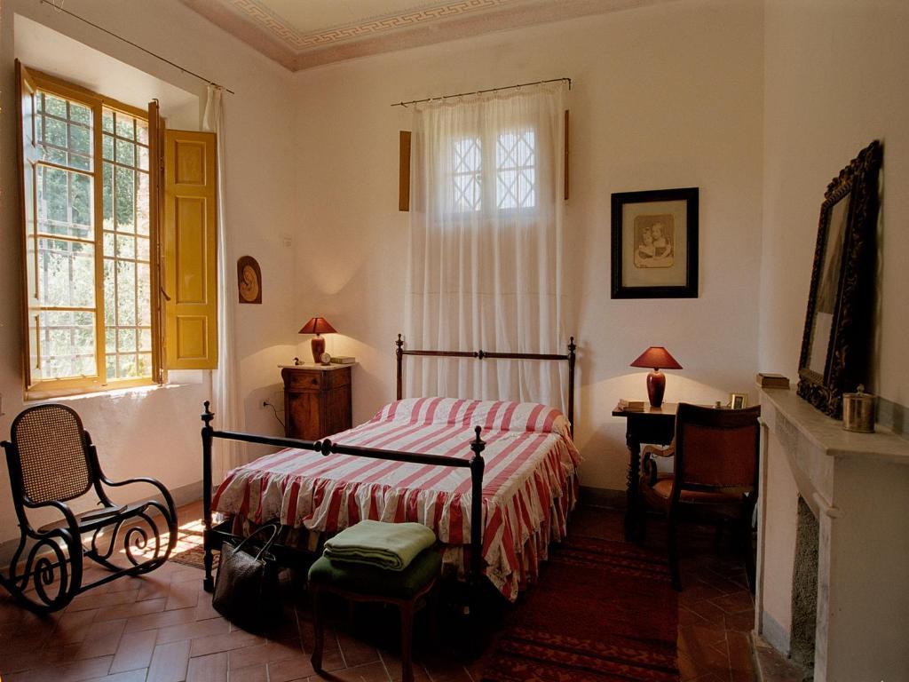 Castello Di Grotti Guest House Corsano  Room photo