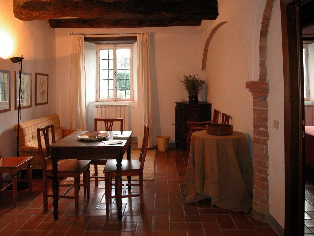 Castello Di Grotti Guest House Corsano  Room photo