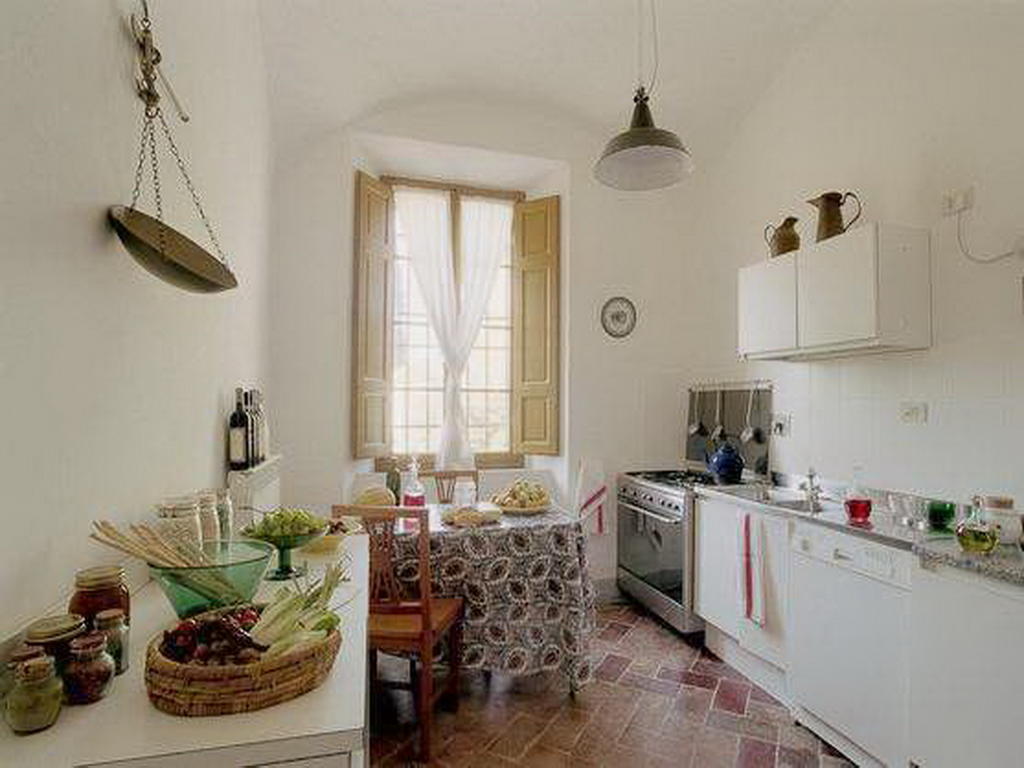 Castello Di Grotti Guest House Corsano  Exterior photo